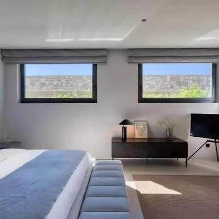 Luxury Mikonou In Mykonos